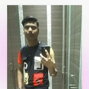 Meet your Posher, Niraj